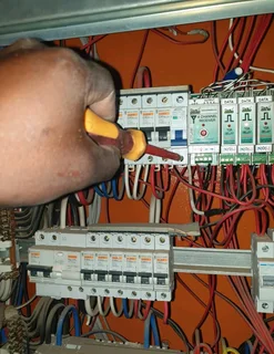 Electricians in Sunnyside