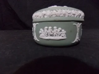 Beautiful Green Wedgwood  Jasperware Ring Box