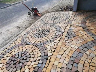 WHEATSTONE HALF BRICK PAVING
