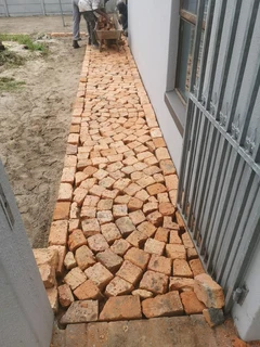 Halfbrick paving