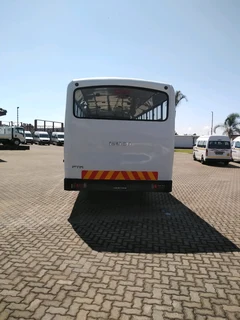 Isuzu ftr 800 Bus 50 seaters