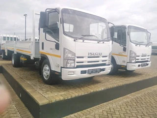 Isuzu NPR 400