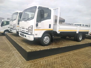 Isuzu NPR 400
