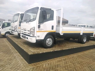 Isuzu NPR 400