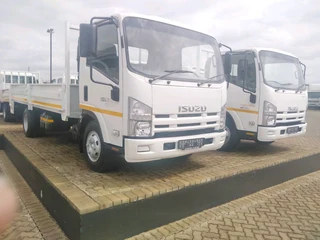 Isuzu NPR 400
