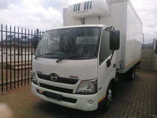 Hino 300 Transfrig Automatic