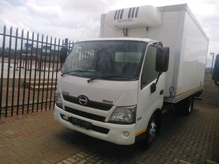 Hino 300 Transfrig Automatic