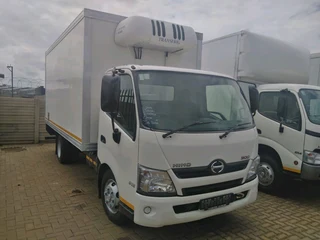 Hino 300 Transfrig Automatic