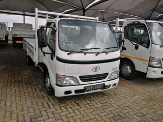 Toyota Dyna 4-093