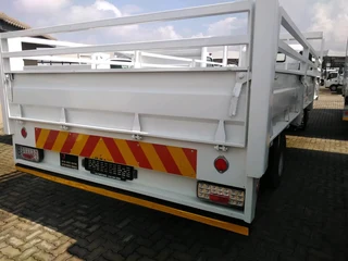 Fuso Canter drop side