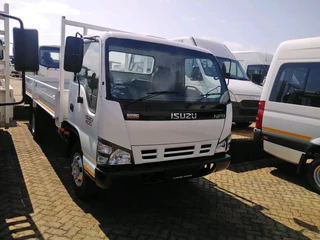 Isuzu NPR 400