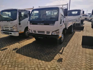 Isuzu NPR 400