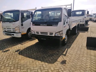 Isuzu NPR 400