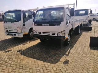 Isuzu NPR 400