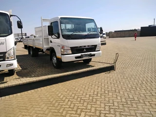 Fuso Canter FE7-136 6tone