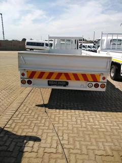 Fuso Canter FE7-136 6tone