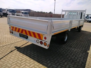 Fuso Canter FE7-136 6tone