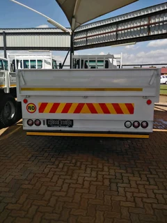 Nissan UD 80 Drop Side