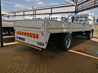 Nissan UD 80 Drop Side