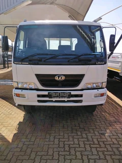 Nissan UD 80 Drop Side