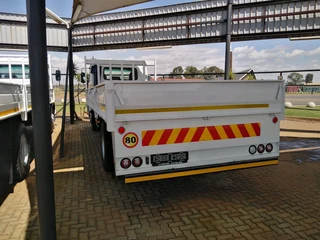 Nissan UD 80 Drop Side