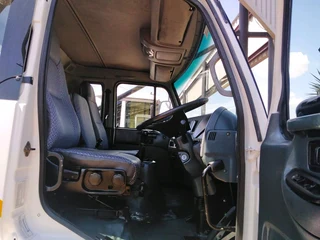 Nissan UD 80 Drop Side