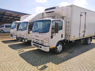 Isuzu NPR AMT Fridge