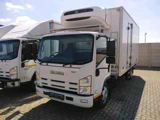 Isuzu NPR AMT Fridge