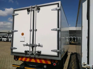 Isuzu NPR AMT Fridge