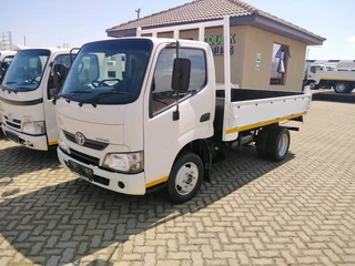 Toyota Dyna 4-093 Tipper