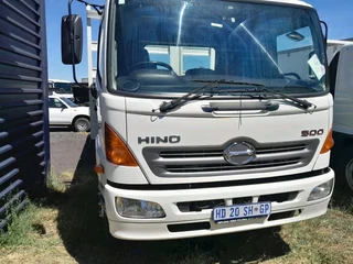 Hino 500 1626 8 tone