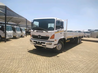 Hino 500 15-285 double axle 10 tone