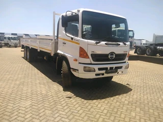 Hino 500 15-285 double axle 10 tone