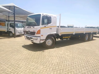 Hino 500 15-285 double axle 10 tone