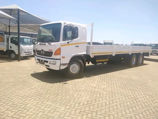 Hino 500 15-285 double axle 10 tone