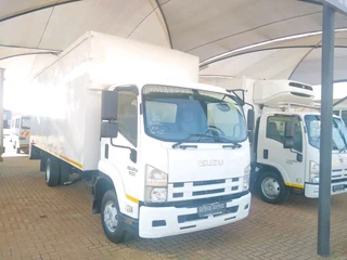 Isuzu FRR 500 Container