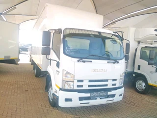 Isuzu FRR 500 Container