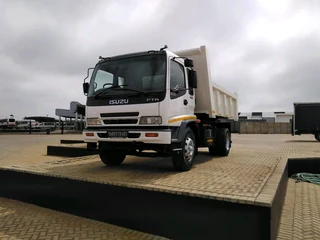 Isuzu FTR 800 6Cupper Tipper