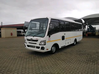 Hino 300 Bus 35 Seaters