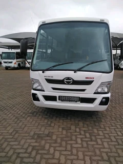 Hino 300 Bus 35 Seaters