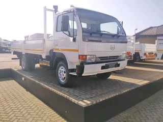 Nissan UD 40