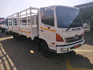 Hino 500 1017 6tone Cattle Rails