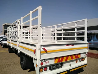 Hino 500 1017 6tone Cattle Rails