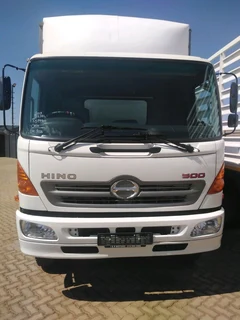 Hino 500 1626 Container Box 12 tone