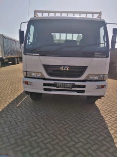 Nissan UD 80 Cattle Body