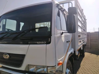 Nissan UD 80 Cattle Body