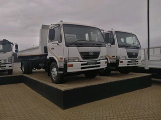 Nissan UD 80 Tipper 6Cuper
