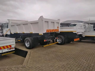 Nissan UD 80 Tipper 6Cuper