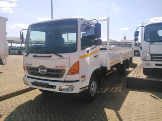 Hino 500 1017