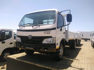 Toyota Dyna 7-105